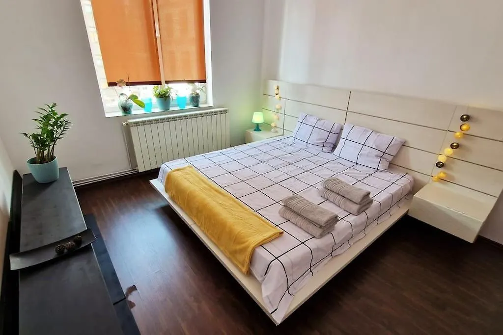 Bucharest Old Town Cozy Crib Apartment 0*,  România